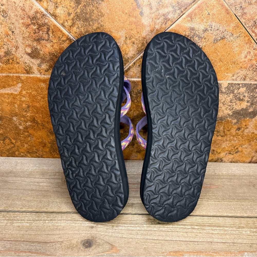 Teva strappy flip flops - Picture 5 of 5